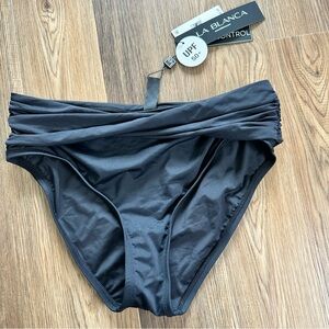 La Blanca Island Goddess Shirred Band Tummy Control Swim‎ Bottom SZ 4 Black NEW